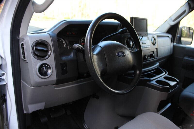 2013 Ford E-Series E-150