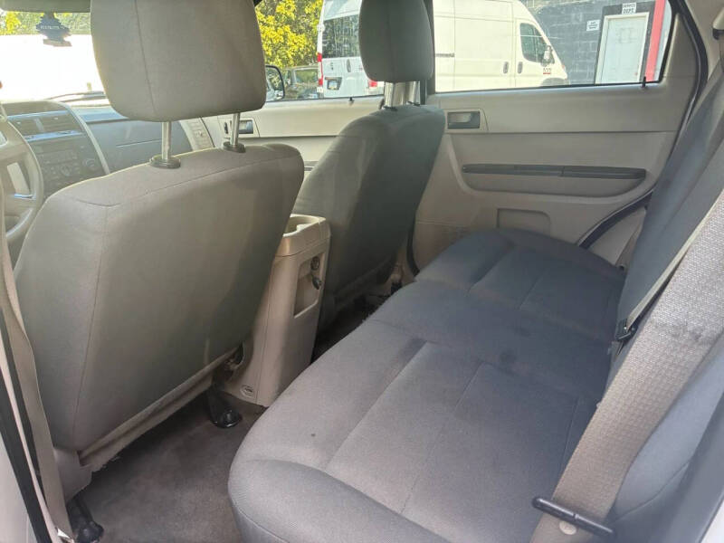 2009 Ford Escape XLS