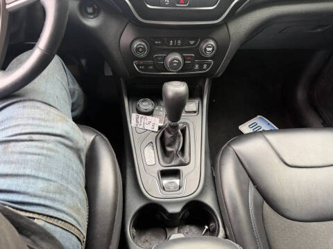 2019 Jeep Cherokee Latitude Plus