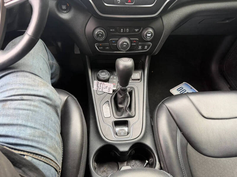 2019 Jeep Cherokee Latitude Plus