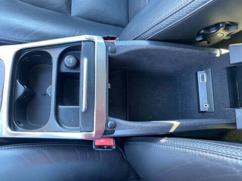 2013 Volvo XC70 T6 Premier Plus