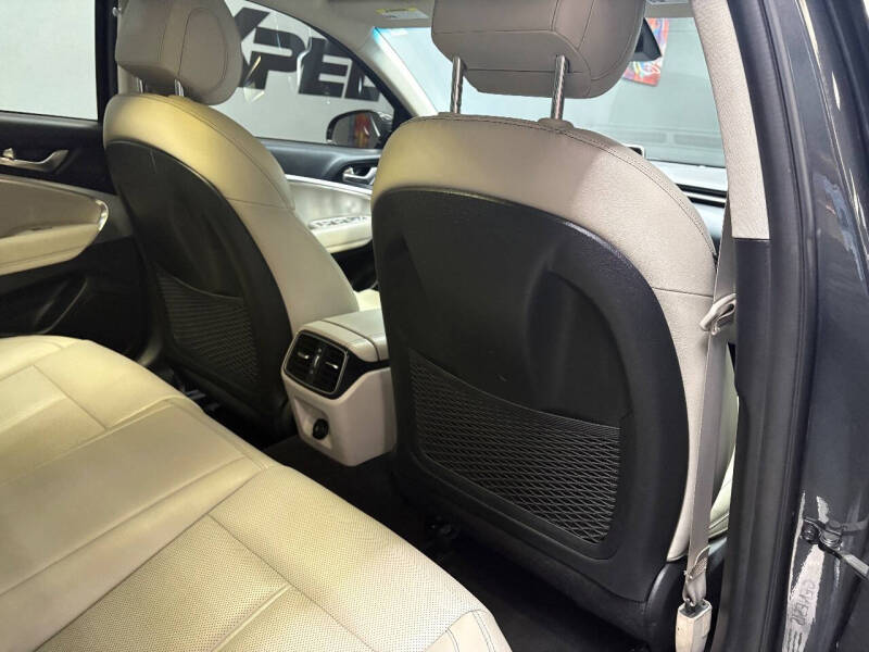 2021 Genesis G70 2.0T