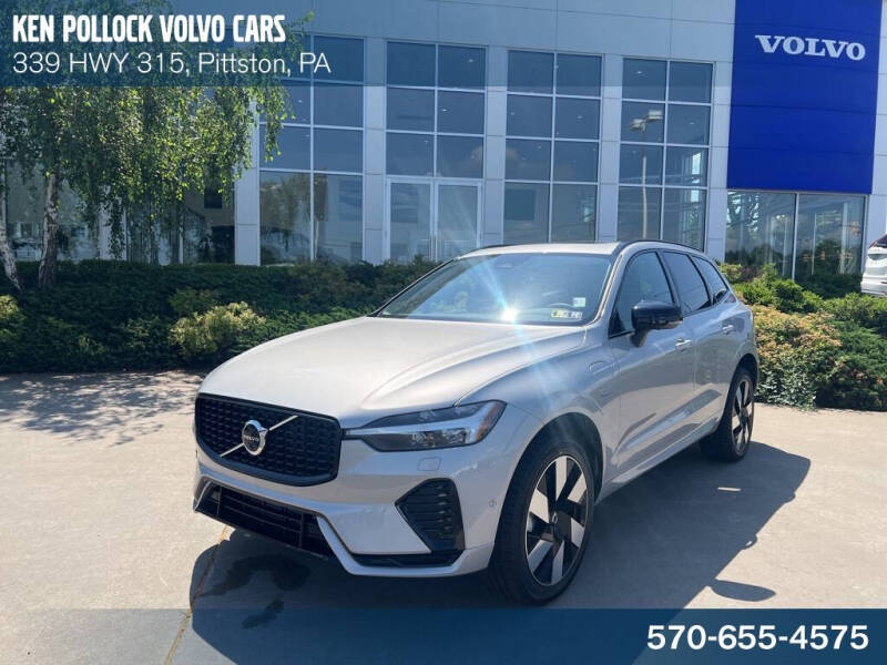 2025 Volvo XC60 T8 Plus Dark Theme