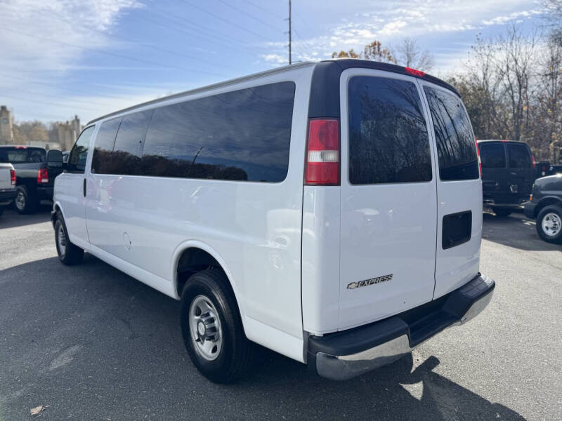 2017 Chevrolet Express LT 3500