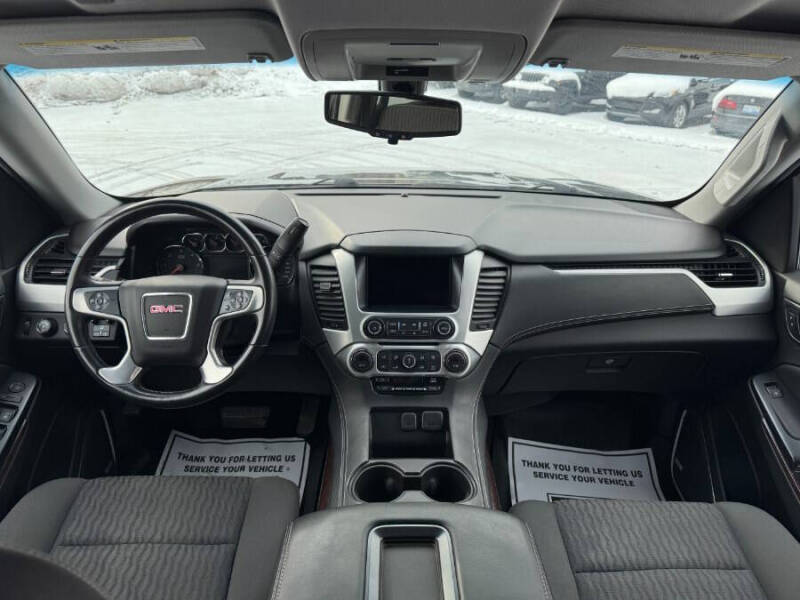 2017 GMC Yukon XL SLE