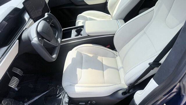 2022 Tesla Model X Plaid