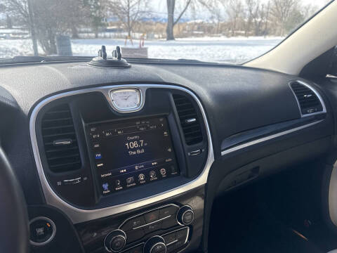 2015 Chrysler 300 Limited