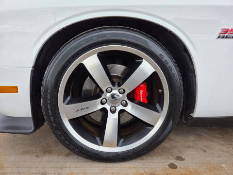 2011 Dodge Challenger SRT8 392