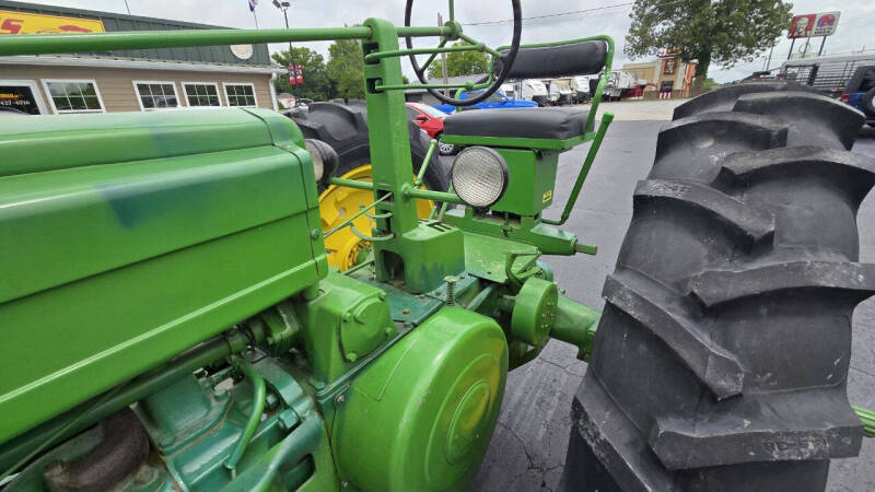 1949 John Deere B