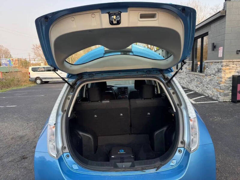 2014 Nissan LEAF S