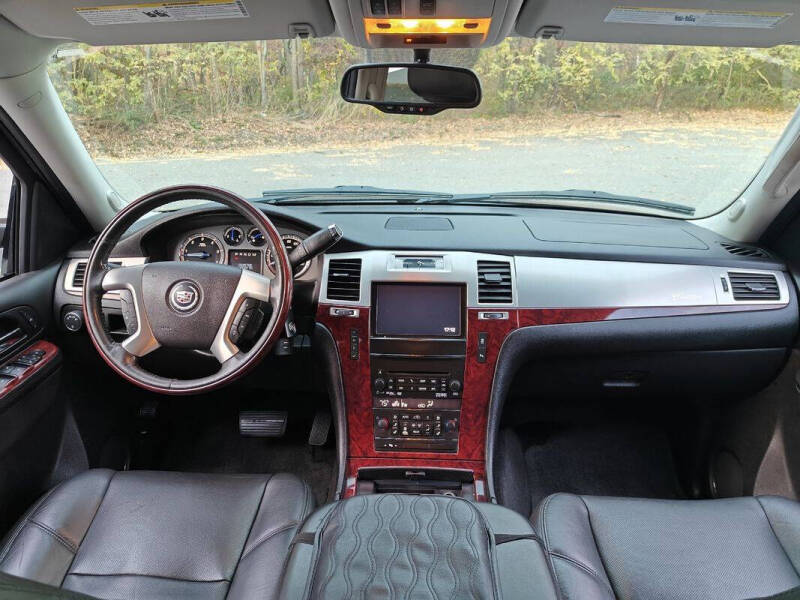 2014 Cadillac Escalade Luxury