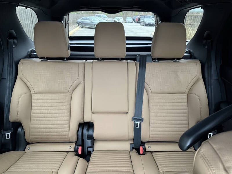 2026 Land Rover Discovery P360 Limited Edition