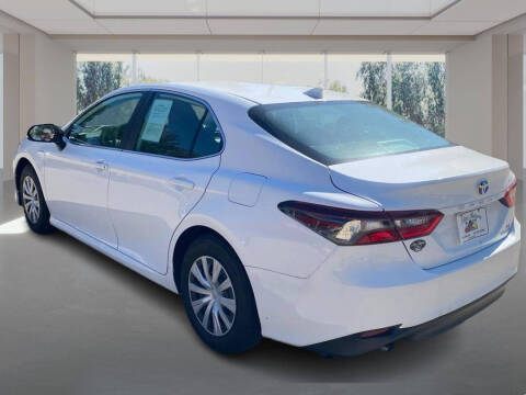 2021 Toyota Camry Hybrid LE