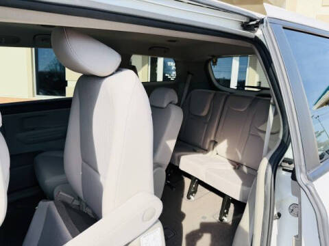 2019 Kia Sedona LX