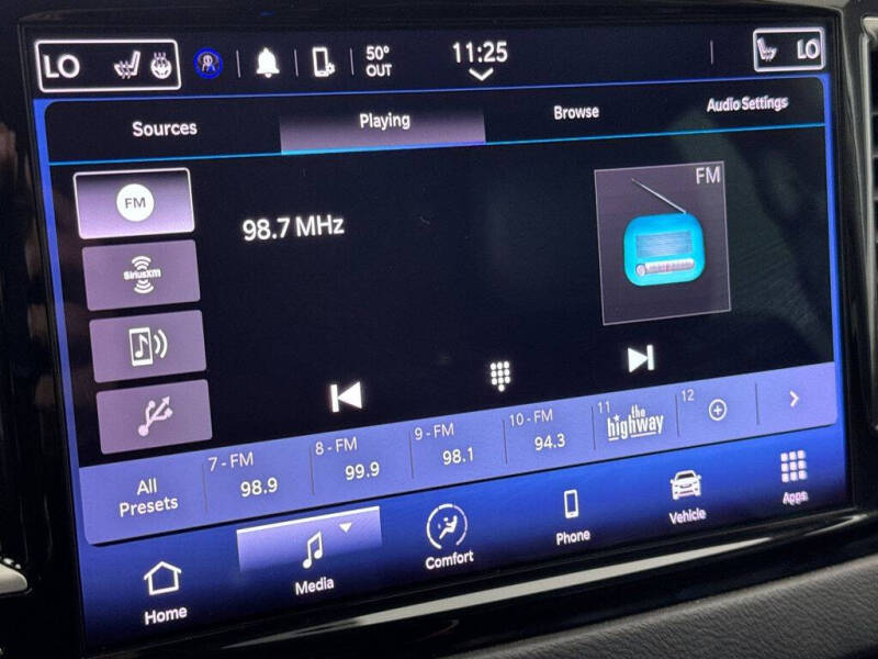 2022 Chrysler Pacifica Touring L