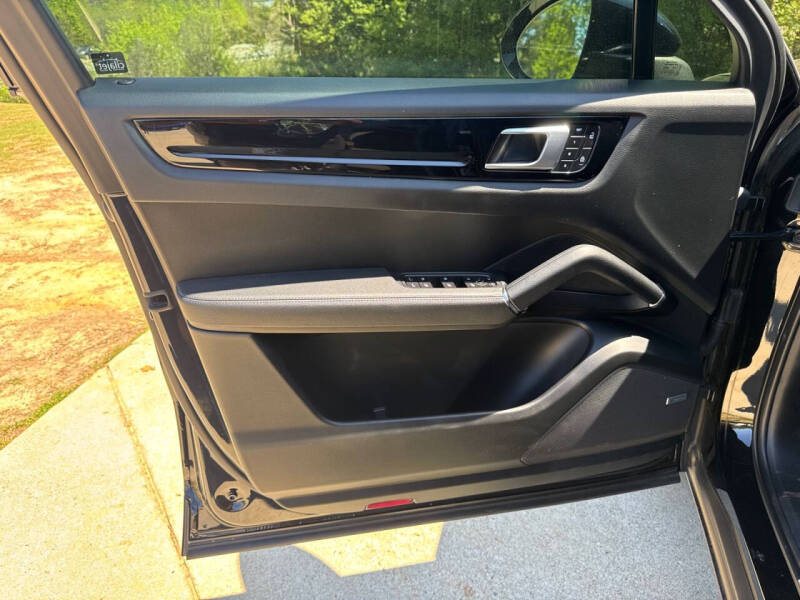 2022 Porsche Cayenne