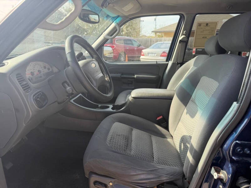 2005 Ford Explorer Sport Trac XLT