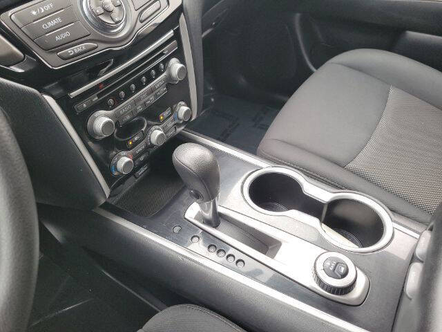 2020 Nissan Pathfinder S