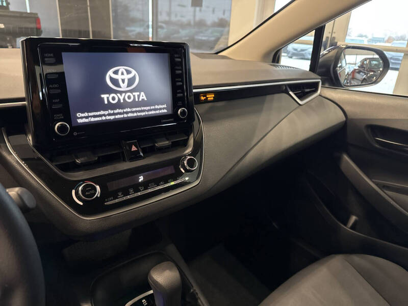 2022 Toyota Corolla LE