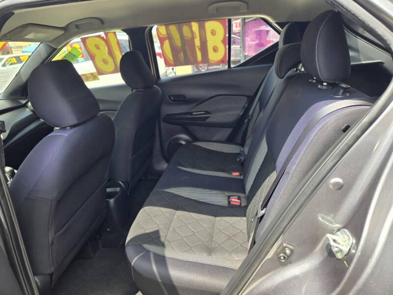 2018 Nissan Kicks S