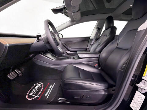 2019 Tesla Model 3 Standard Range Plus