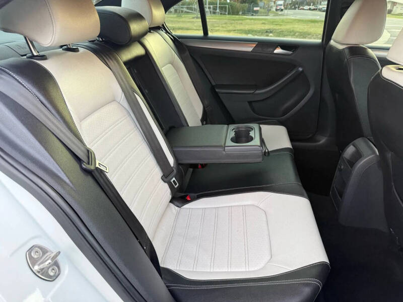 2016 Volkswagen Jetta 1.8T Sport