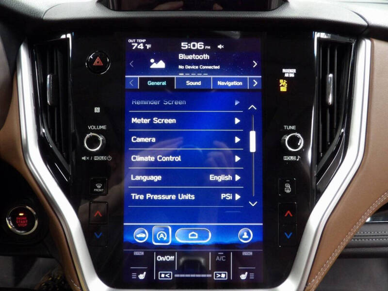 2022 Subaru Outback Touring XT