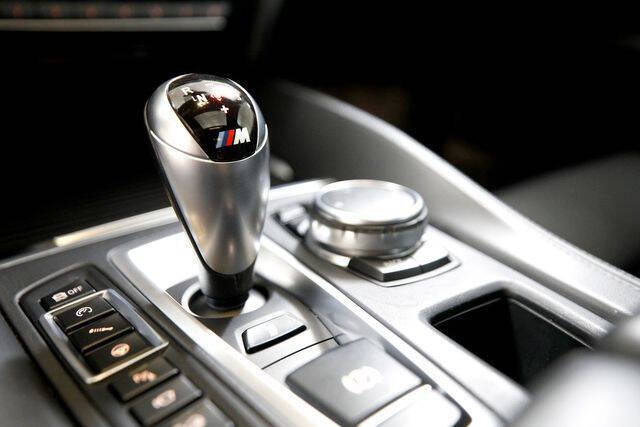 2015 BMW X6 M