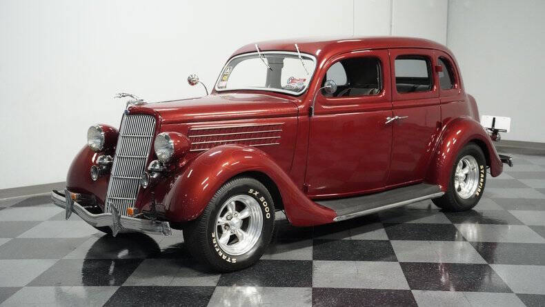 1935 Ford Tudor