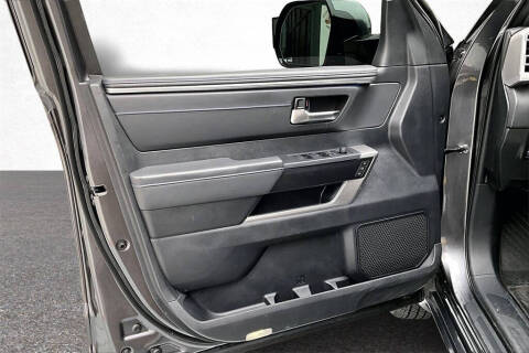 2023 Toyota Tundra Platinum HV