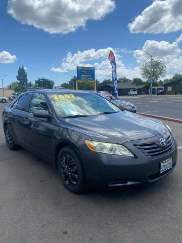 2007 Toyota Camry for sale at WESLEYS AUTO WORLD LLC in Oakdale CA