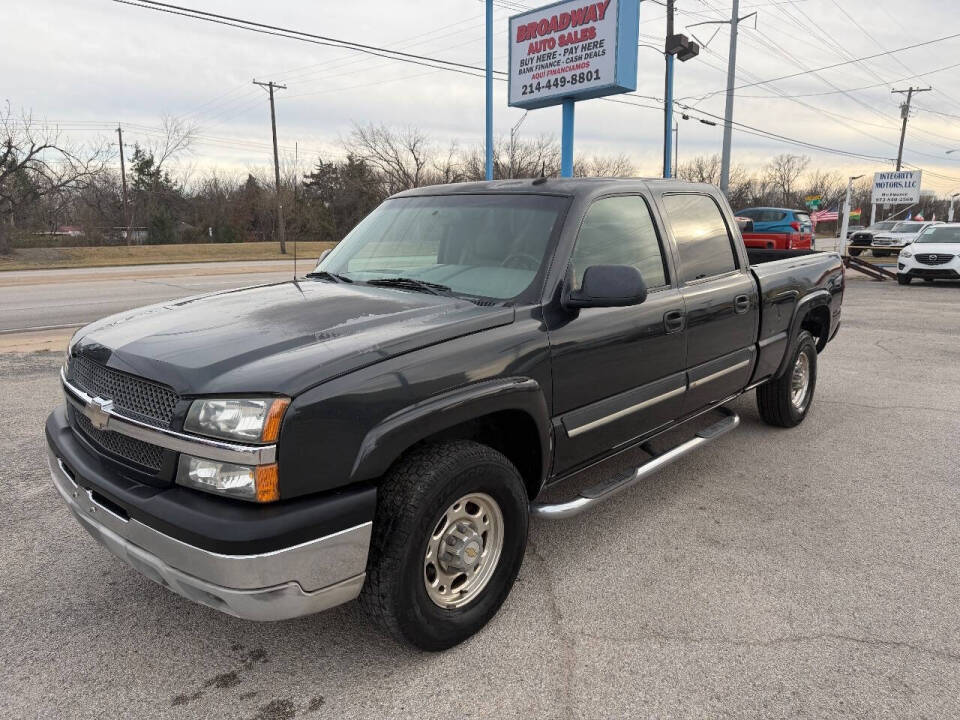 2003 Chevrolet Silverado 1500HD LS's photo