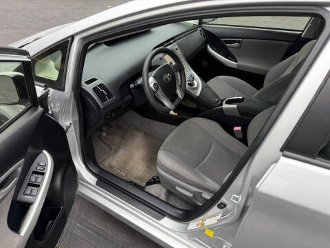 2012 Toyota Prius Two