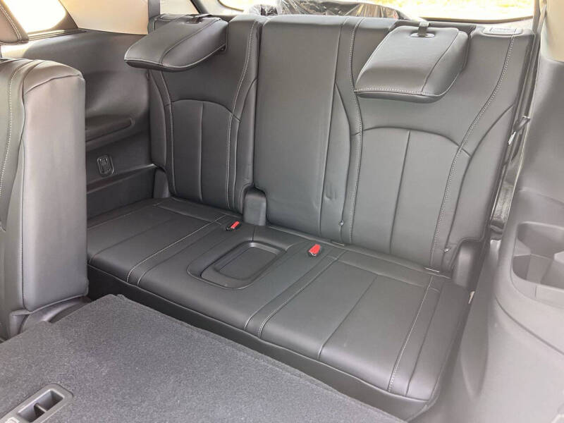 2027 Infiniti QX60 Luxe