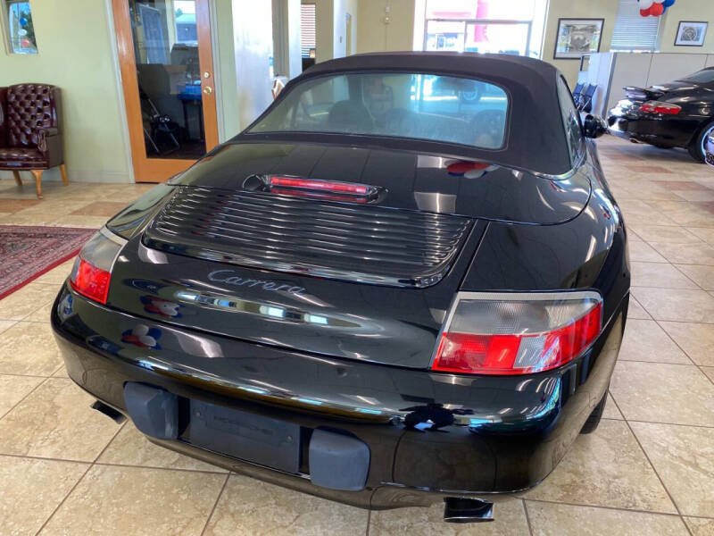 2000 Porsche 911 Carrera