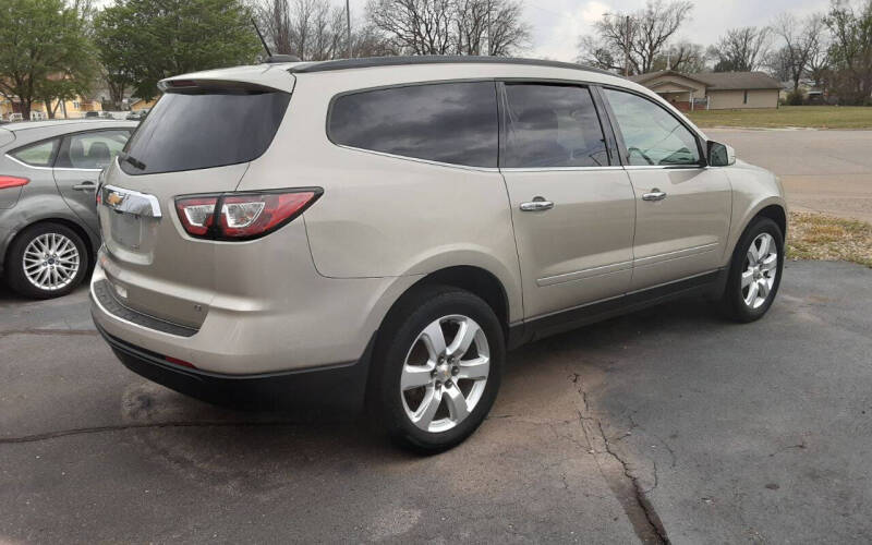 2017 Chevrolet Traverse LT