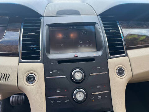 2015 Ford Taurus Limited