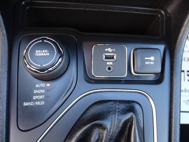 2021 Jeep Cherokee 80th Anniversary Edition