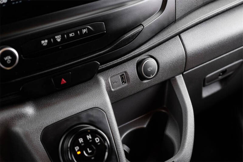 2022 Ford E-Transit 350