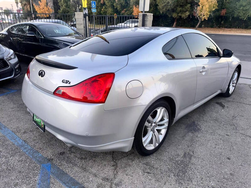 2010 INFINITI G Coupe 37x photo 6