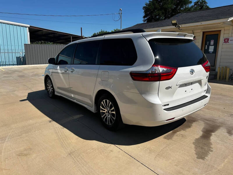 2020 Toyota Sienna