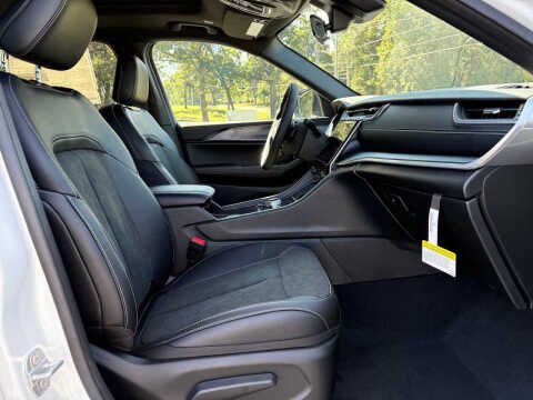 2025 Jeep Grand Cherokee L Altitude X