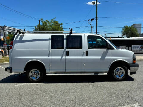 2017 GMC Savana 2500