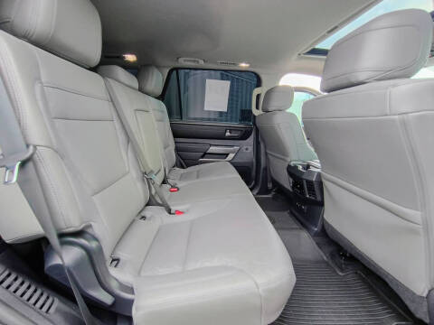2024 Toyota Sequoia SR5