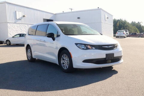 2026 Chrysler Voyager LX