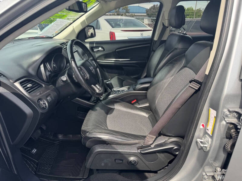 2019 Dodge Journey Crossroad