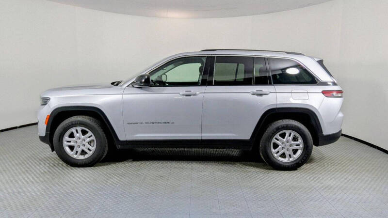 2024 Jeep Grand Cherokee Laredo