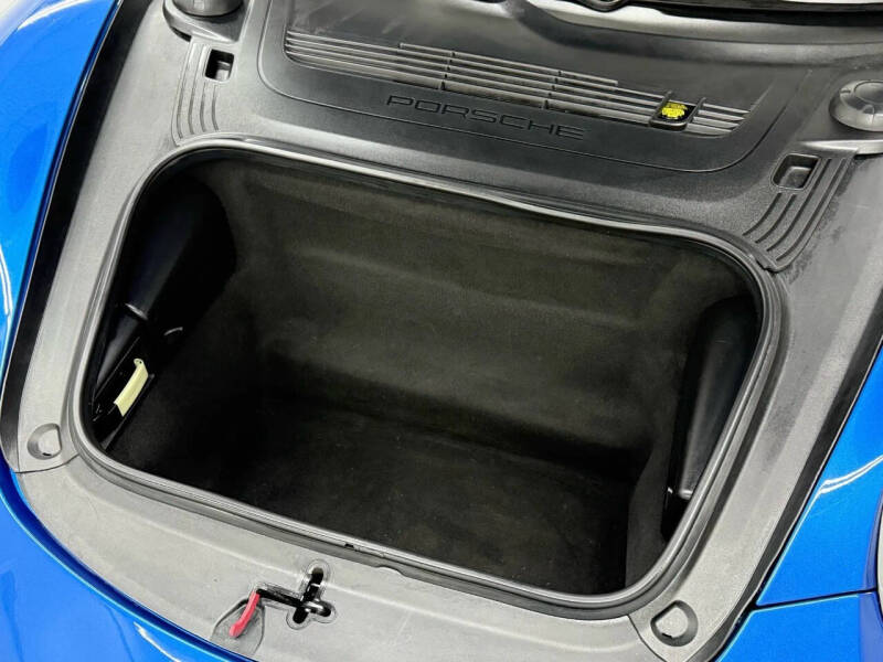 2017 Porsche 911 Carrera