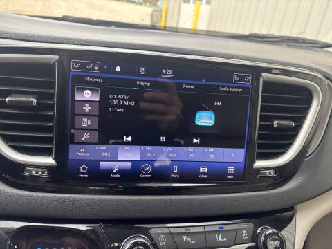 2021 Chrysler Pacifica Touring L