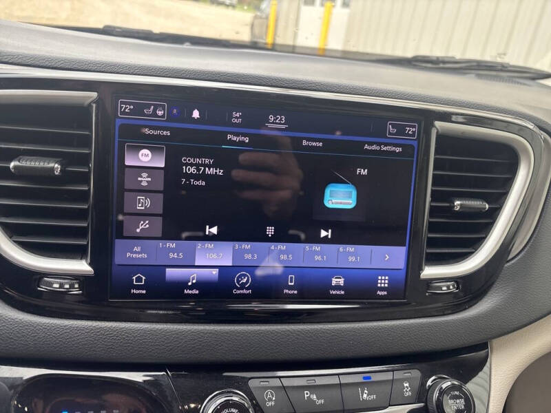 2021 Chrysler Pacifica Touring L